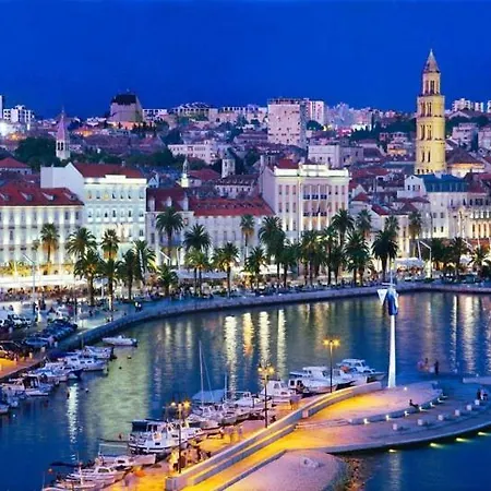 Tina, 30 M From Beach,